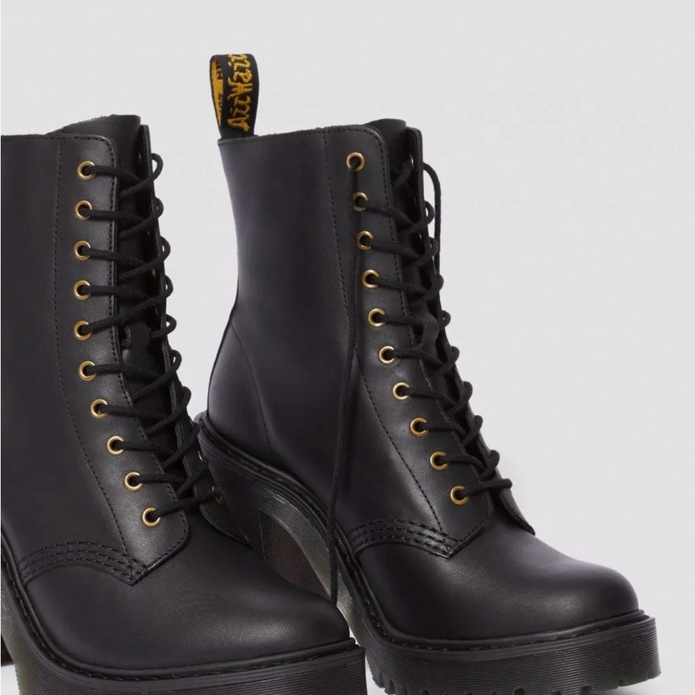 Dr. Martens Womens Kendra Black Leather Round Toe Ankle Combat Boots Size 8 Docs